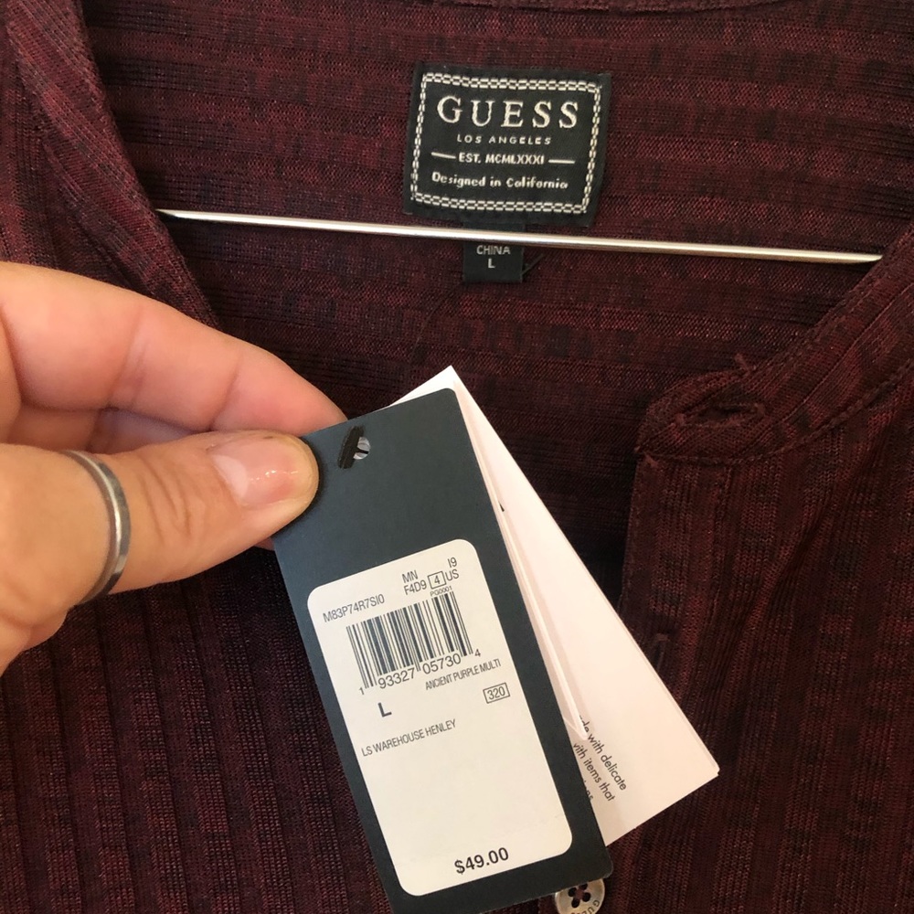 Guess Sweater - Picture 2 of 3